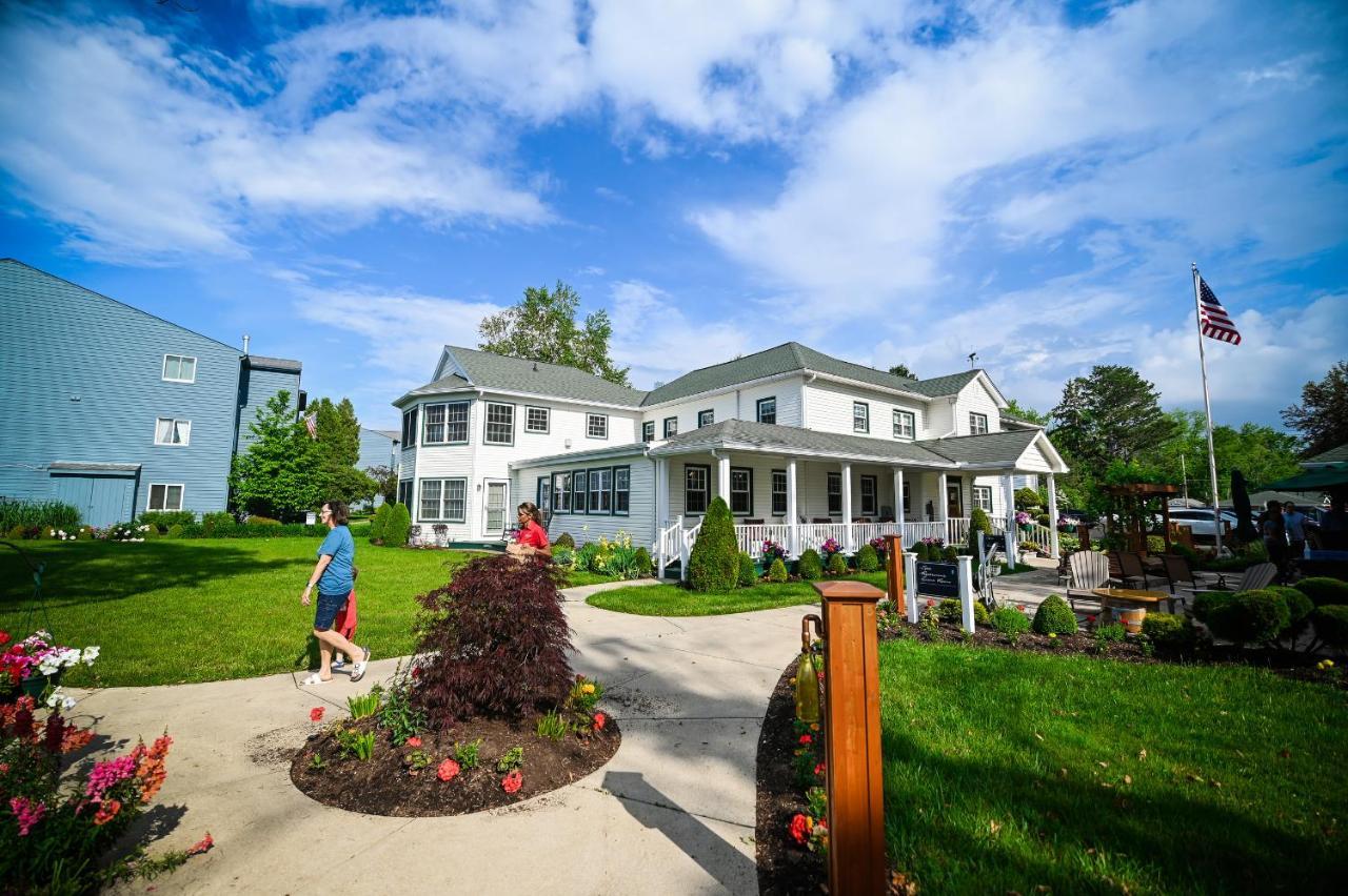 The Lakehouse Inn Geneva Exterior photo